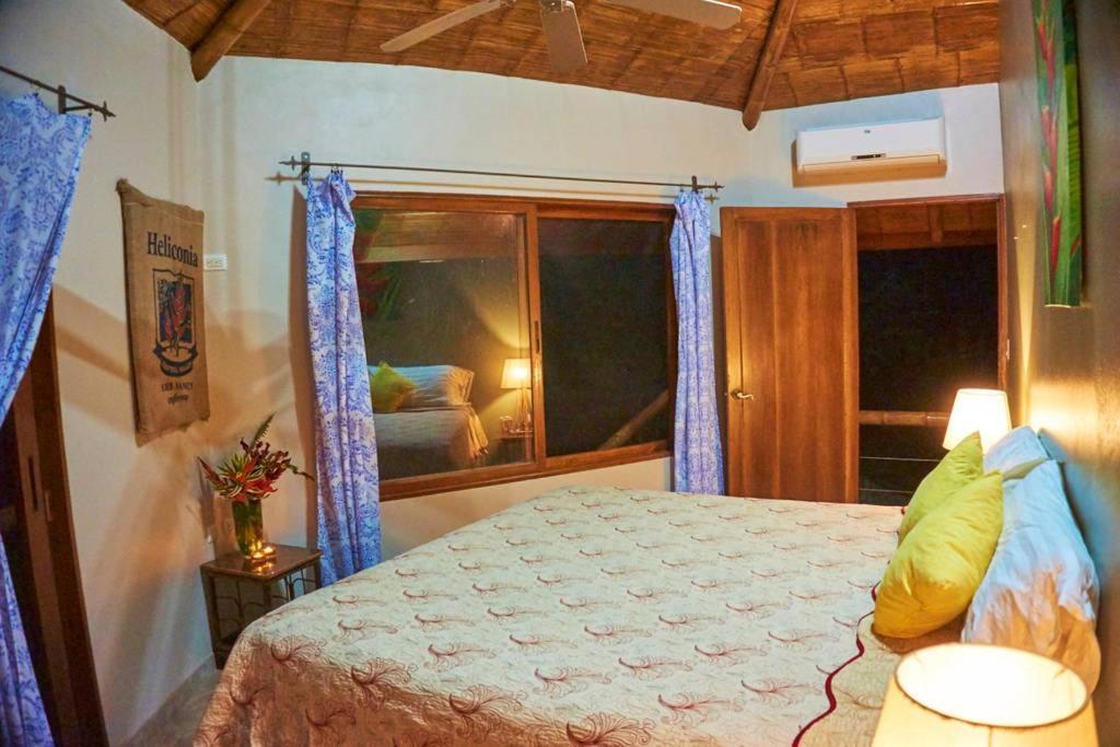 Bed and Breakfast Manoas Uvita Esterno foto