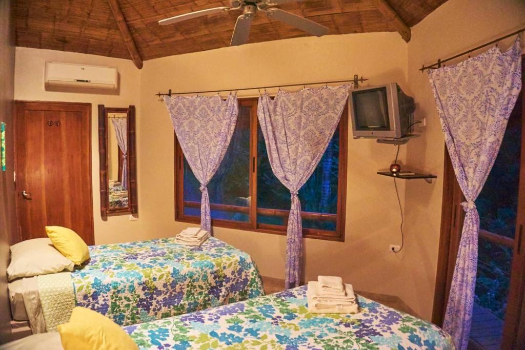 Bed and Breakfast Manoas Uvita Esterno foto
