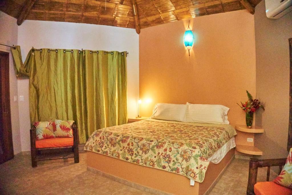 Bed and Breakfast Manoas Uvita Esterno foto